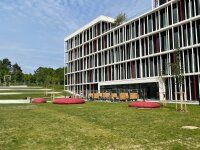 Kunst am Bau: 3Droplets von Dagmar Schmidt